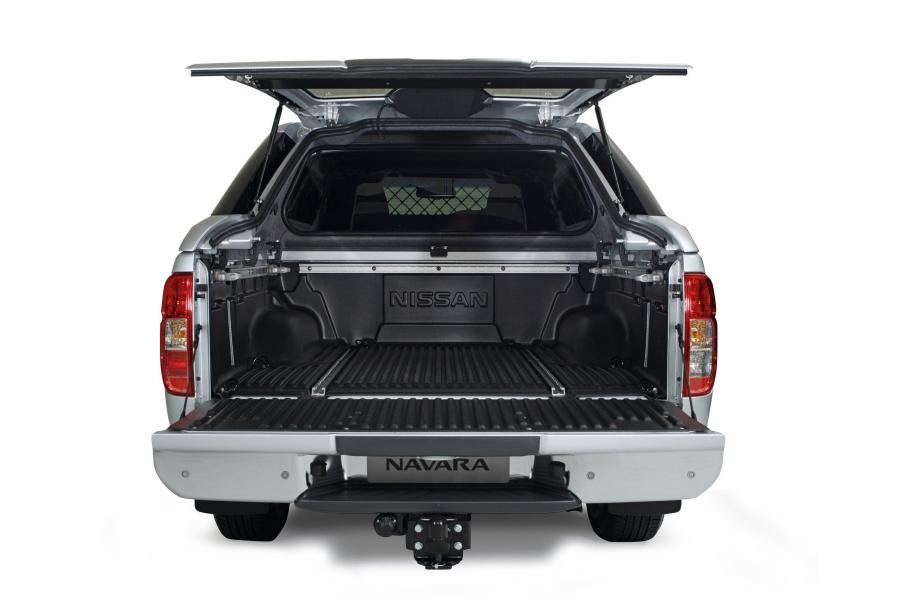  Nissan Navara Aventura X-Back 2008 года  (фото 2 из 6)